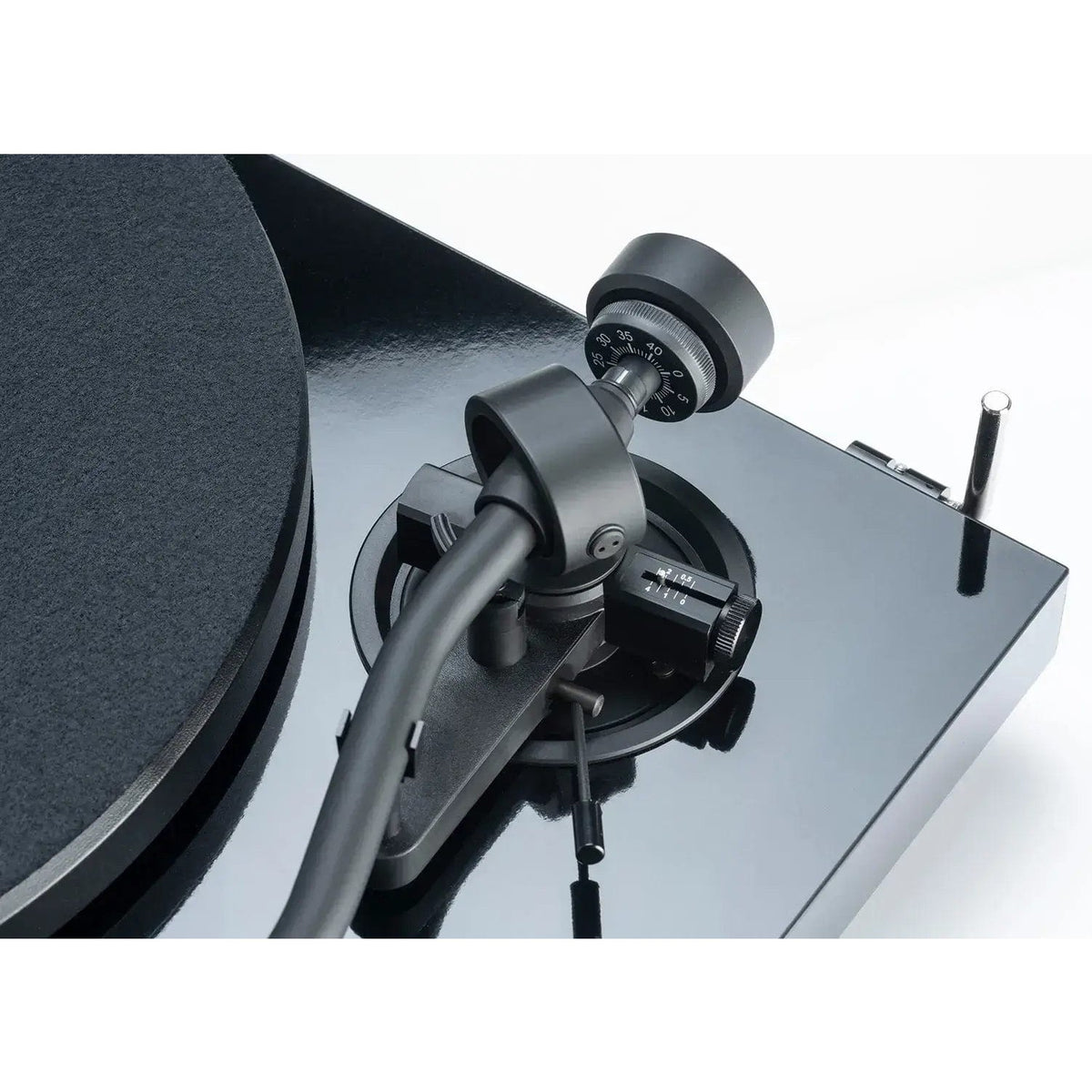 Encel Encel S Turntable with Ortofon 2M Red Cartridge Turntables
