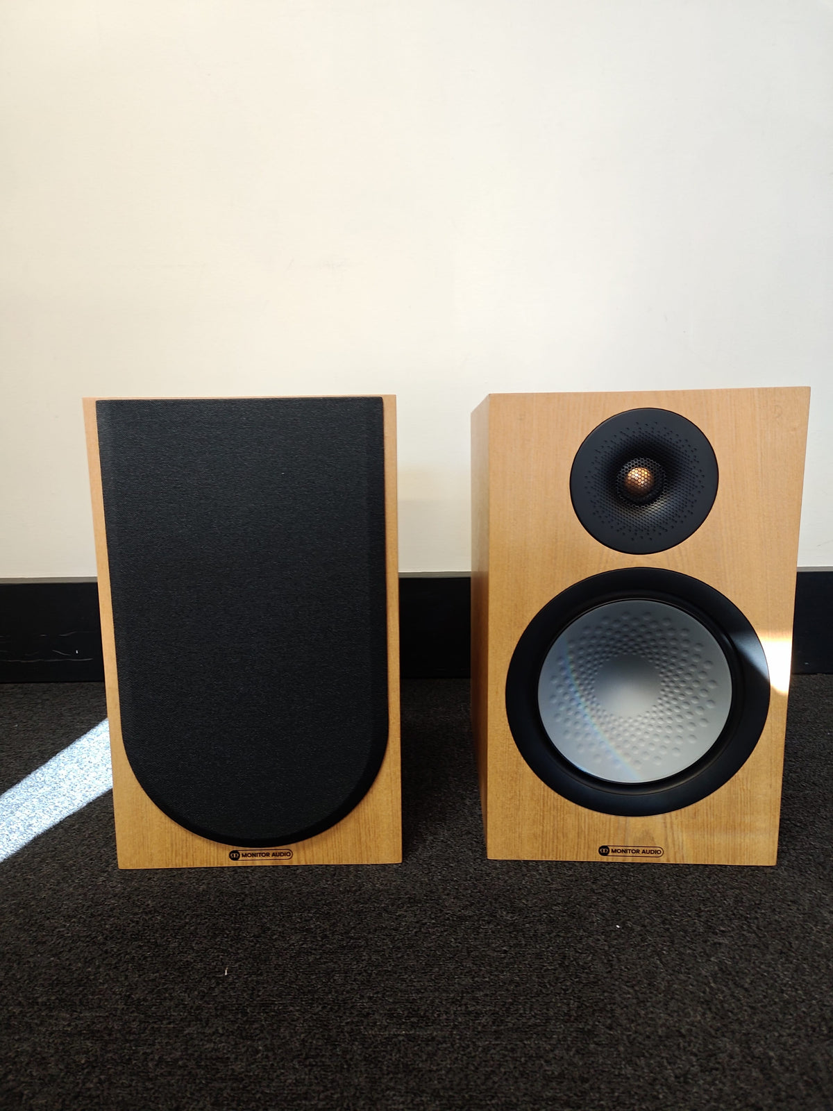 Monitor Audio Monitor Audio Silver 100 7G Bookshelf Speakers - Ash - Ex Demo Bookshelf Speakers