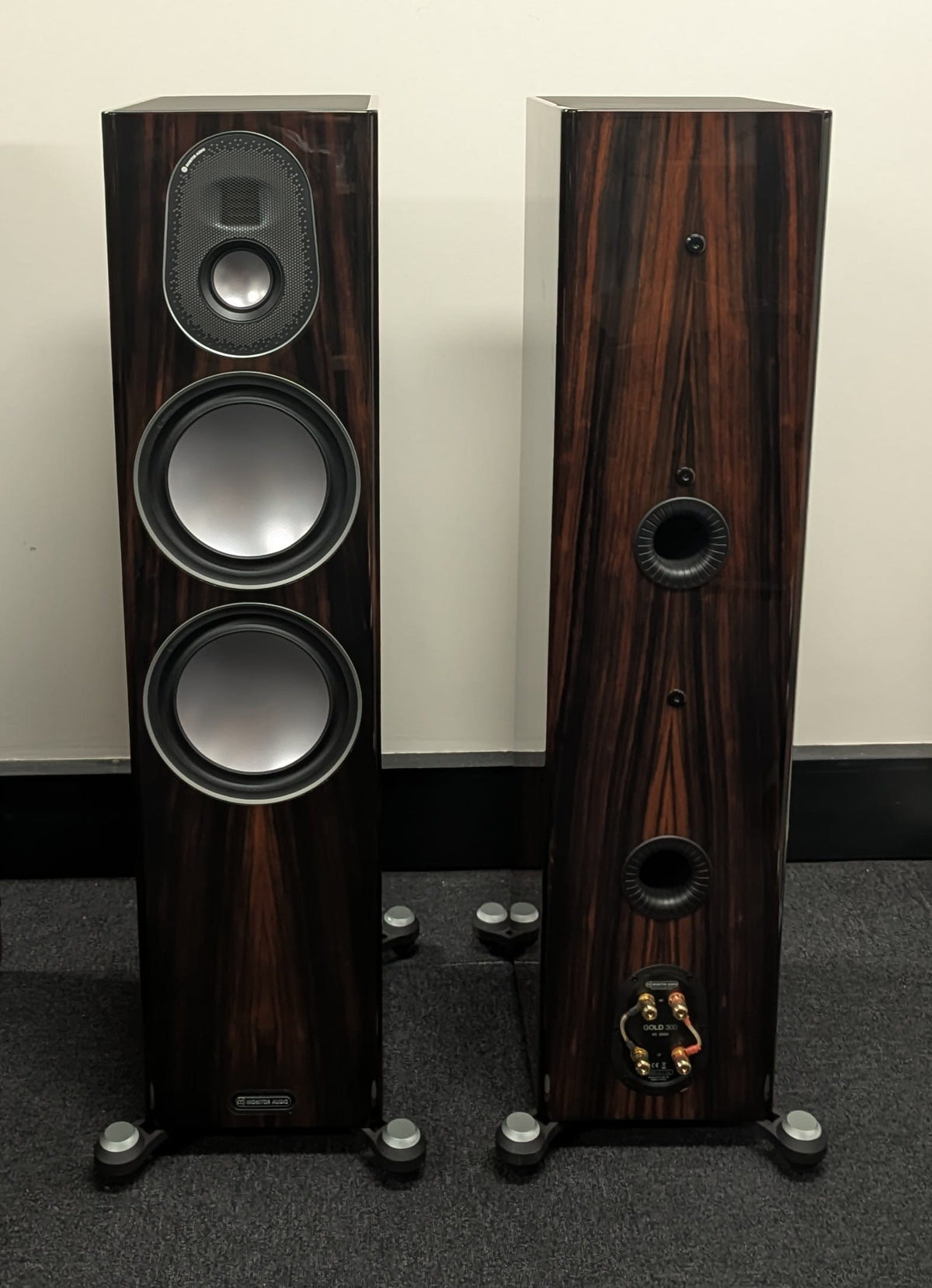 Monitor Audio Monitor Audio Gold 300 5G Floorstanding Speakers - Piano Ebony - Ex Demo Floor Standing Speakers
