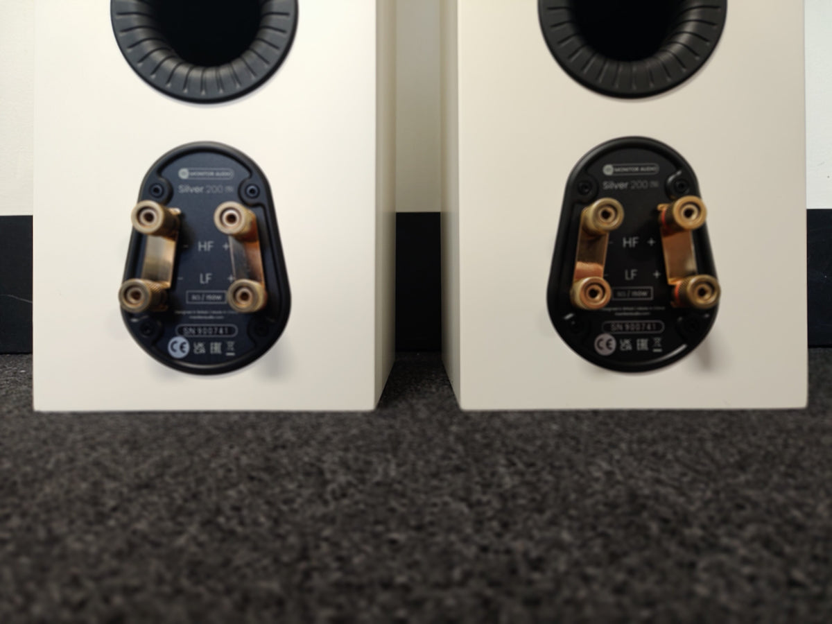 Monitor Audio Monitor Audio Silver 200 7G Floorstanding Speakers - Satin White - Ex Demo Floor Standing Speakers