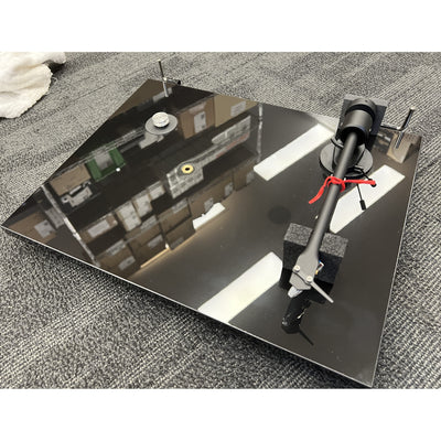 ProJect T1 EVO Phono Turntable - Ortofon OM10 - Piano Black - Open Box