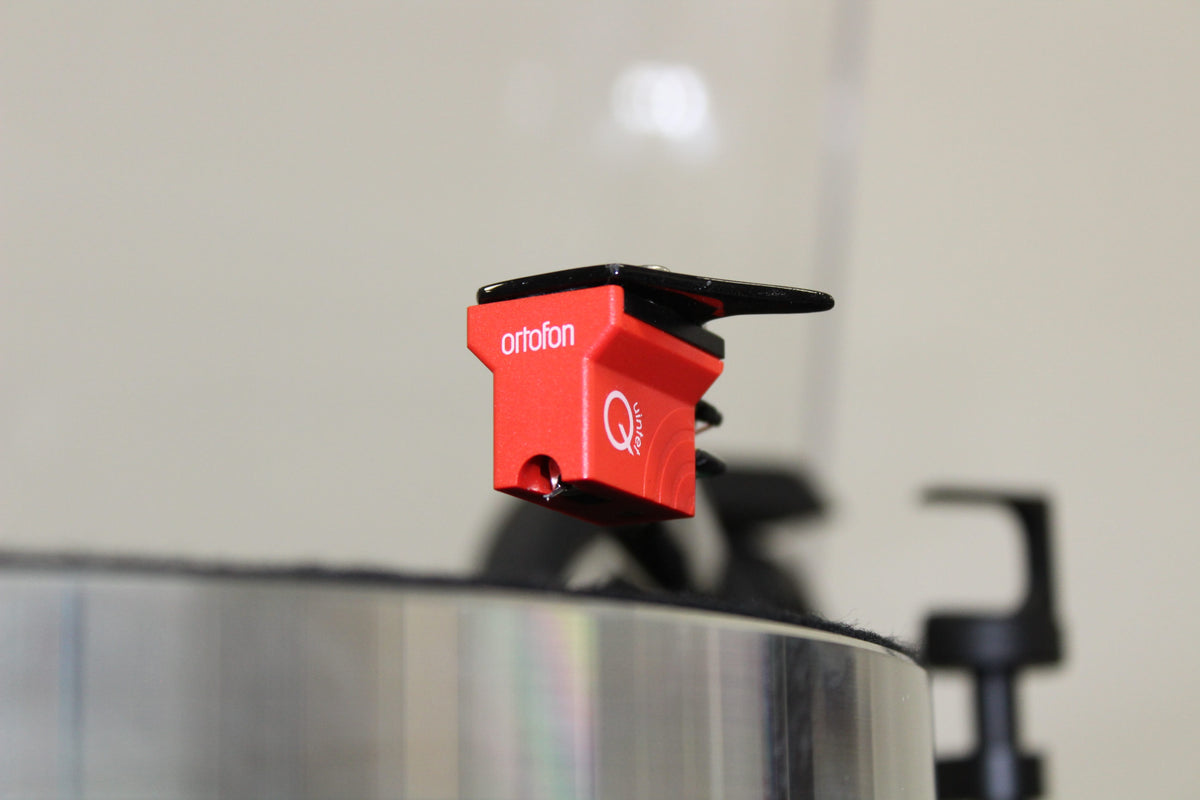Pro-Ject Pro-Ject X8 Evolution Turntable with Ortofon Quintet Red - Metallic Black SE - Ex Demo Turntables