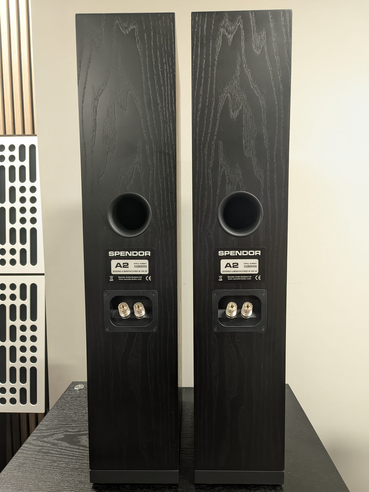 Spendor Spendor A2 Compact Floorstanding Speakers - Black Ash - Pre-Owned Trade-In Floorstanding Speakers