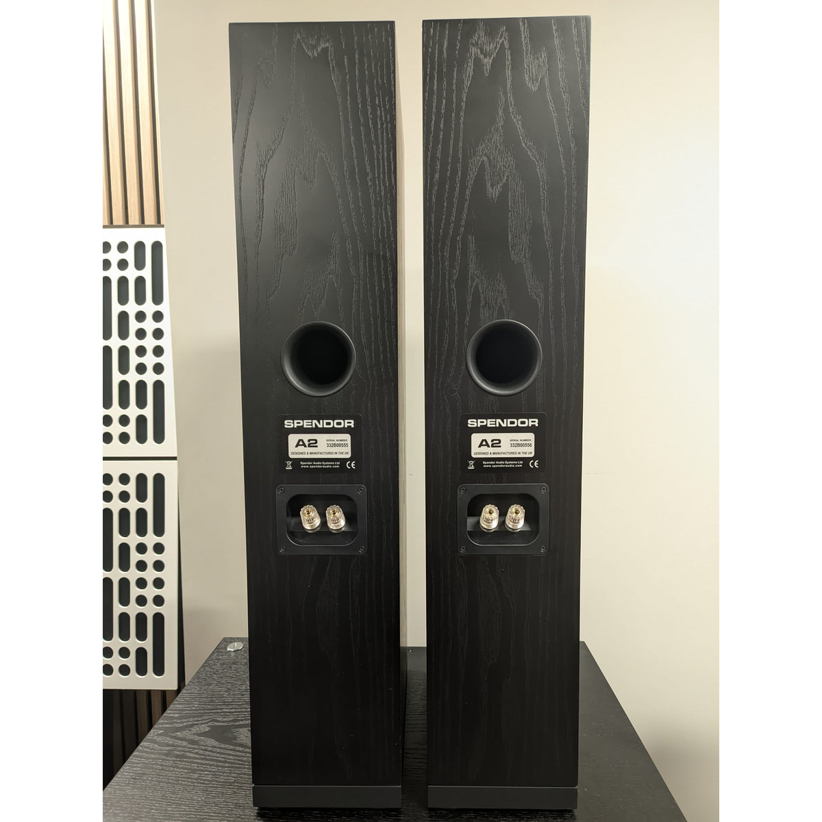 Spendor Spendor A2 Compact Floorstanding Speakers - Black Ash - Pre-Owned Trade-In Floorstanding Speakers