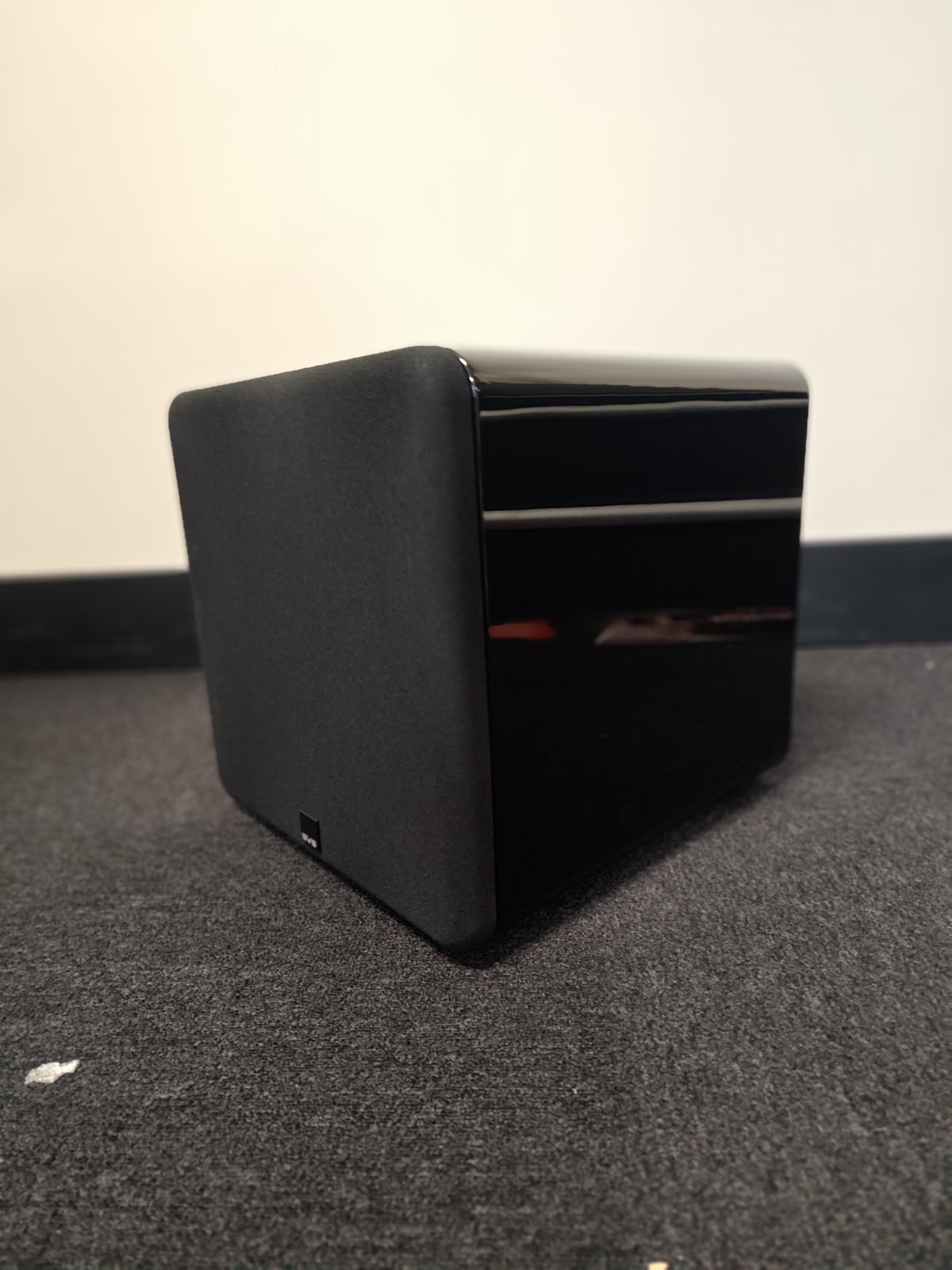 SVS Sound SVS SB-2000 Pro Subwoofer - Piano Gloss Black - Ex Demo Subwoofers