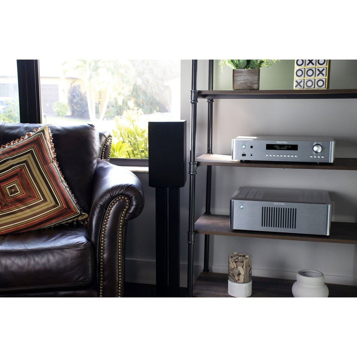 Rotel Rotel RC-1572MK2 Pre Amplifier Pre-Amplifiers