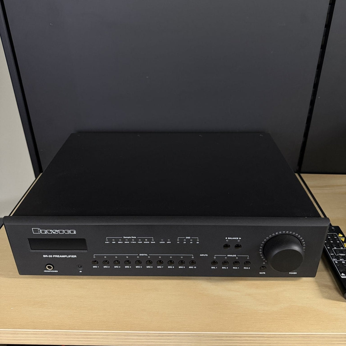 Bryston Bryston BR-20 Streaming DAC & Preamplifier - Black - Ex Demo Pre-Amplifiers
