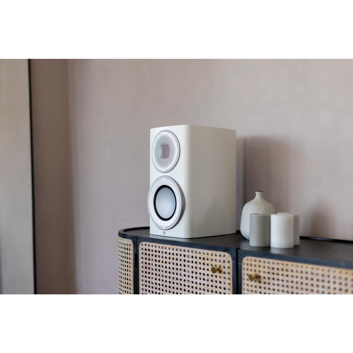 Monitor Audio Monitor Audio Platinum 100 3G Bookshelf Speakers Bookshelf Speakers