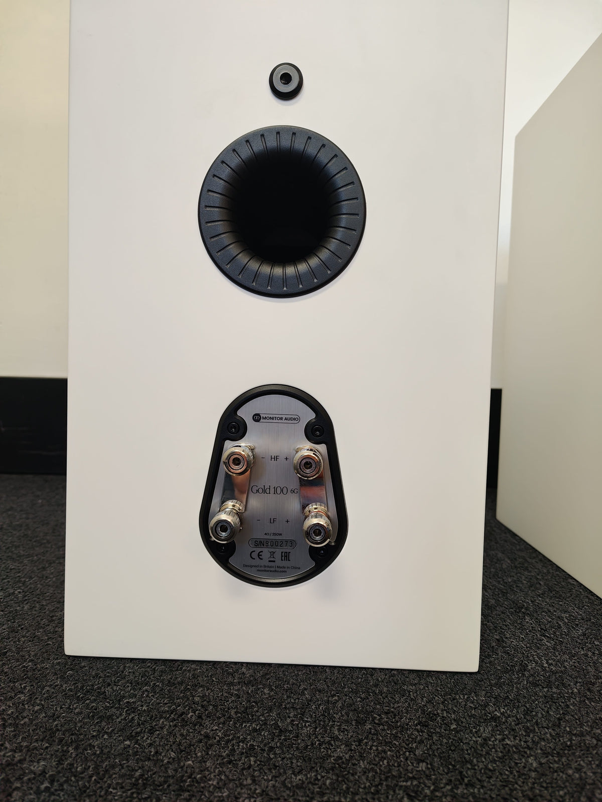 Monitor Audio Monitor Audio Gold 100 6G Standmount Speakers - Satin White - Ex Demo Bookshelf Speakers