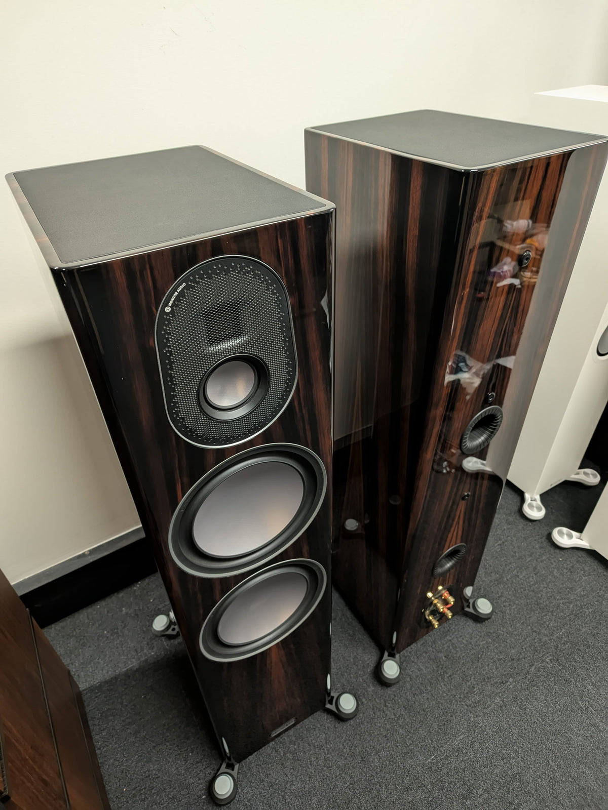 Monitor Audio Monitor Audio Gold 300 5G Floorstanding Speakers - Piano Ebony - Ex Demo Floor Standing Speakers
