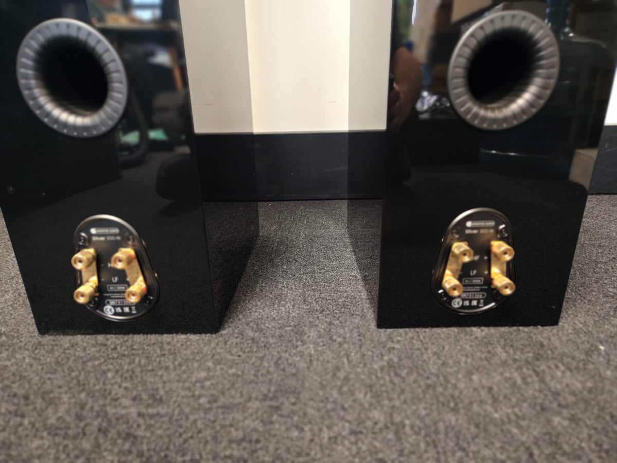 Monitor Audio Monitor Audio Silver 300 7G Floorstanding Speakers - High Gloss Black - Ex Demo Floor Standing Speakers