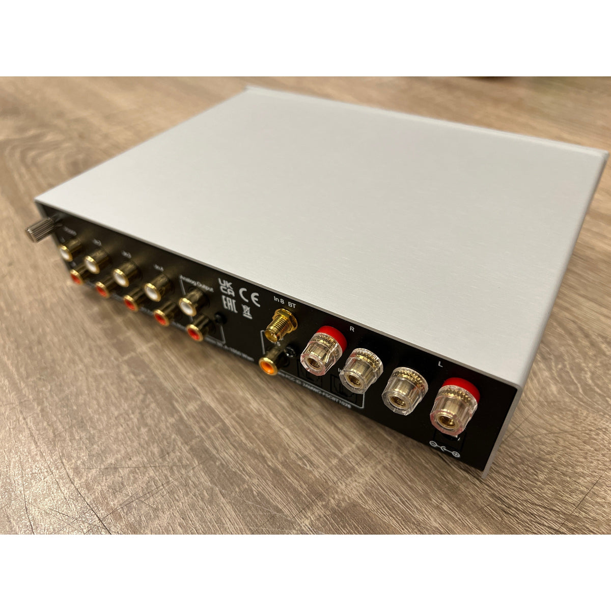 Pro-Ject Pro-Ject MaiA S3 Integrated Amplifier Silver - Open Box Integrated Amplifiers