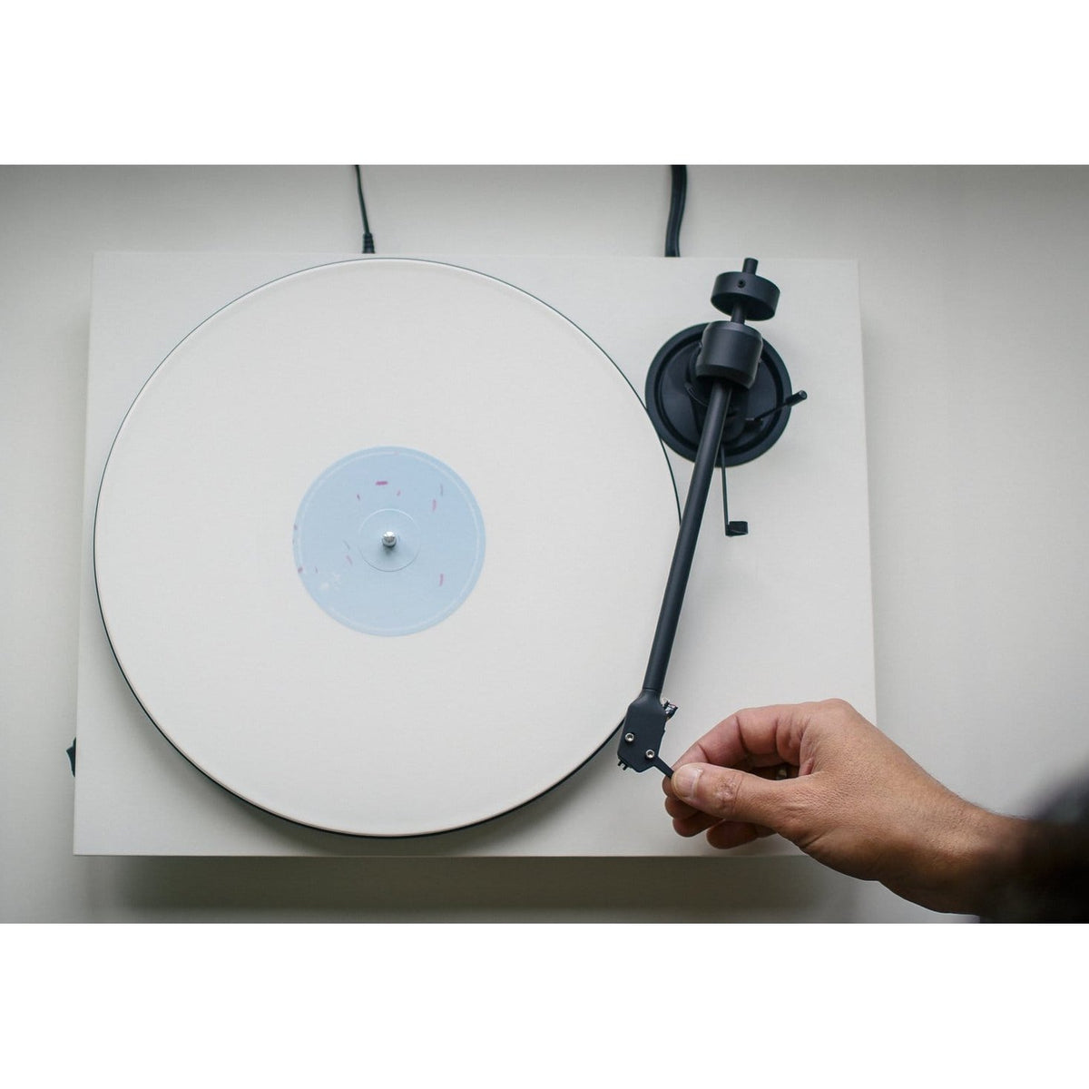Pro-Ject Pro-Ject E1.2 Turntable with Pick It MM E Cartridge Turntables