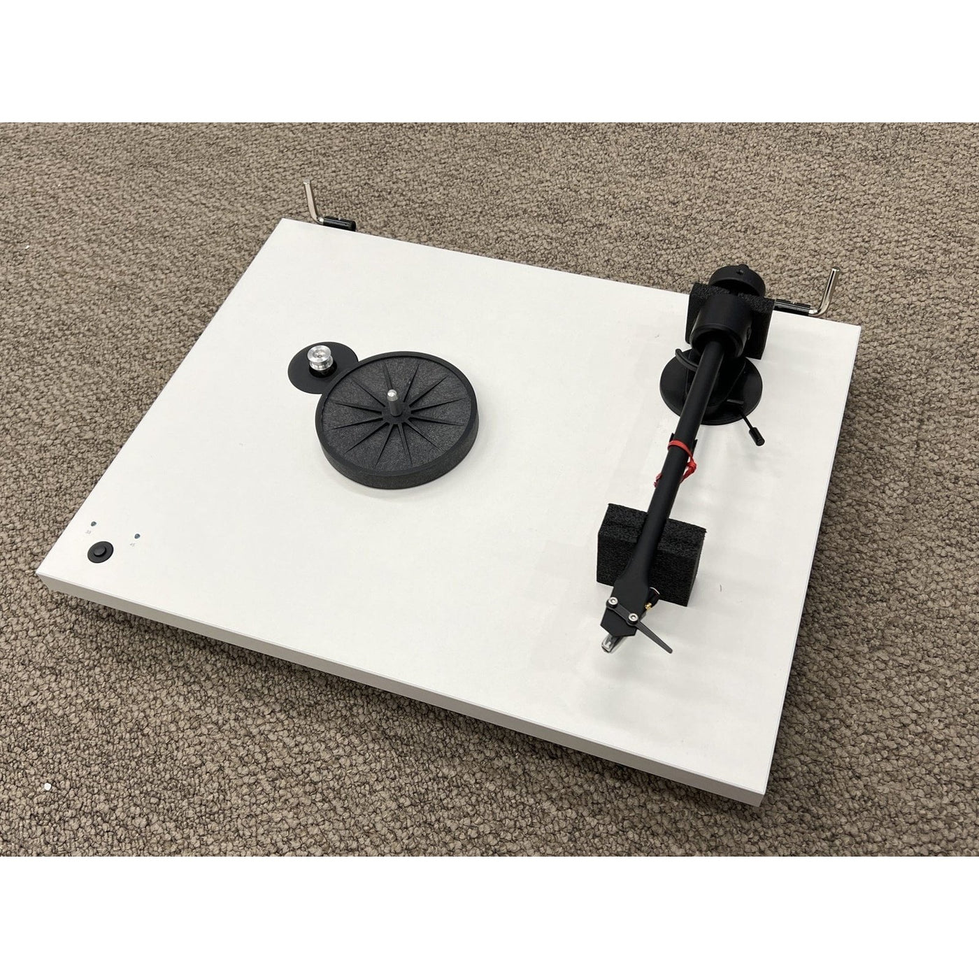 Pro-Ject Pro-Ject T1 Phono SB Turntable with Ortofon OM 5E Cartridge Satin White - Open Box Turntables