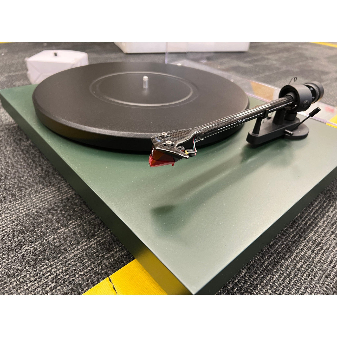 Pro-Ject Pro-Ject Debut Carbon Evo Turntable with Ortofon 2M Red Cartridge Satin Green - Ex-Demo Turntables