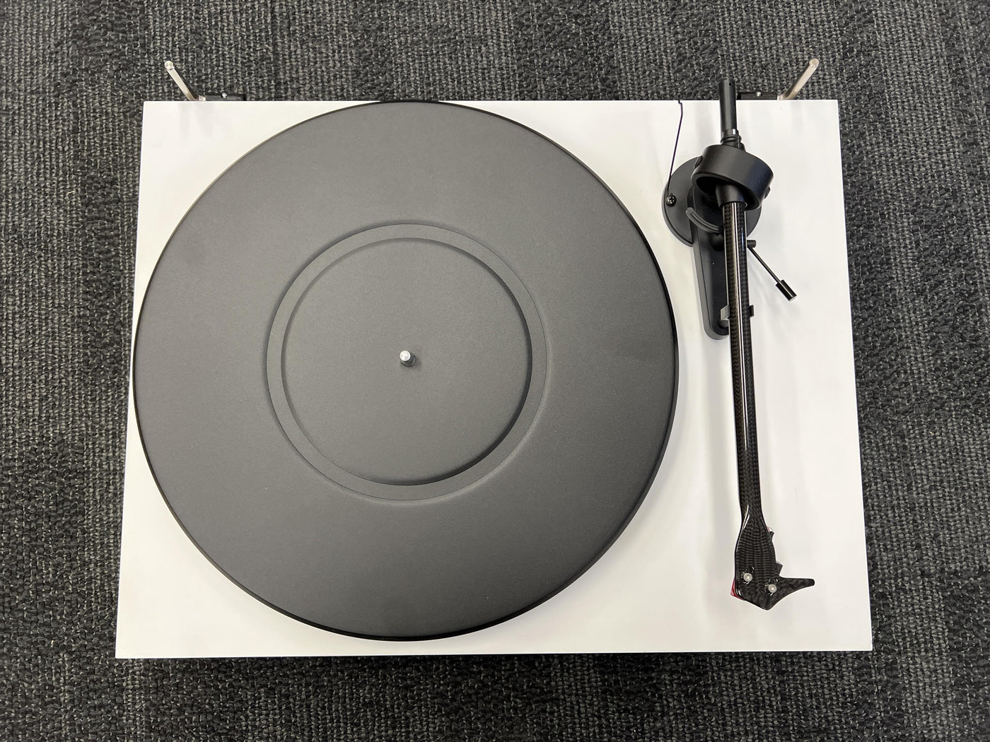 Pro-Ject Pro-Ject Debut Carbon Evo Turntable with Ortofon 2M Red Cartridge Satin White - Refurbished Turntables