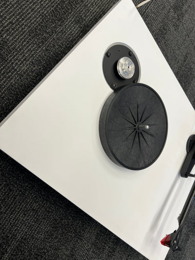 Pro-Ject Pro-Ject Debut Carbon Evo Turntable with Ortofon 2M Red Cartridge Satin White - Refurbished Turntables