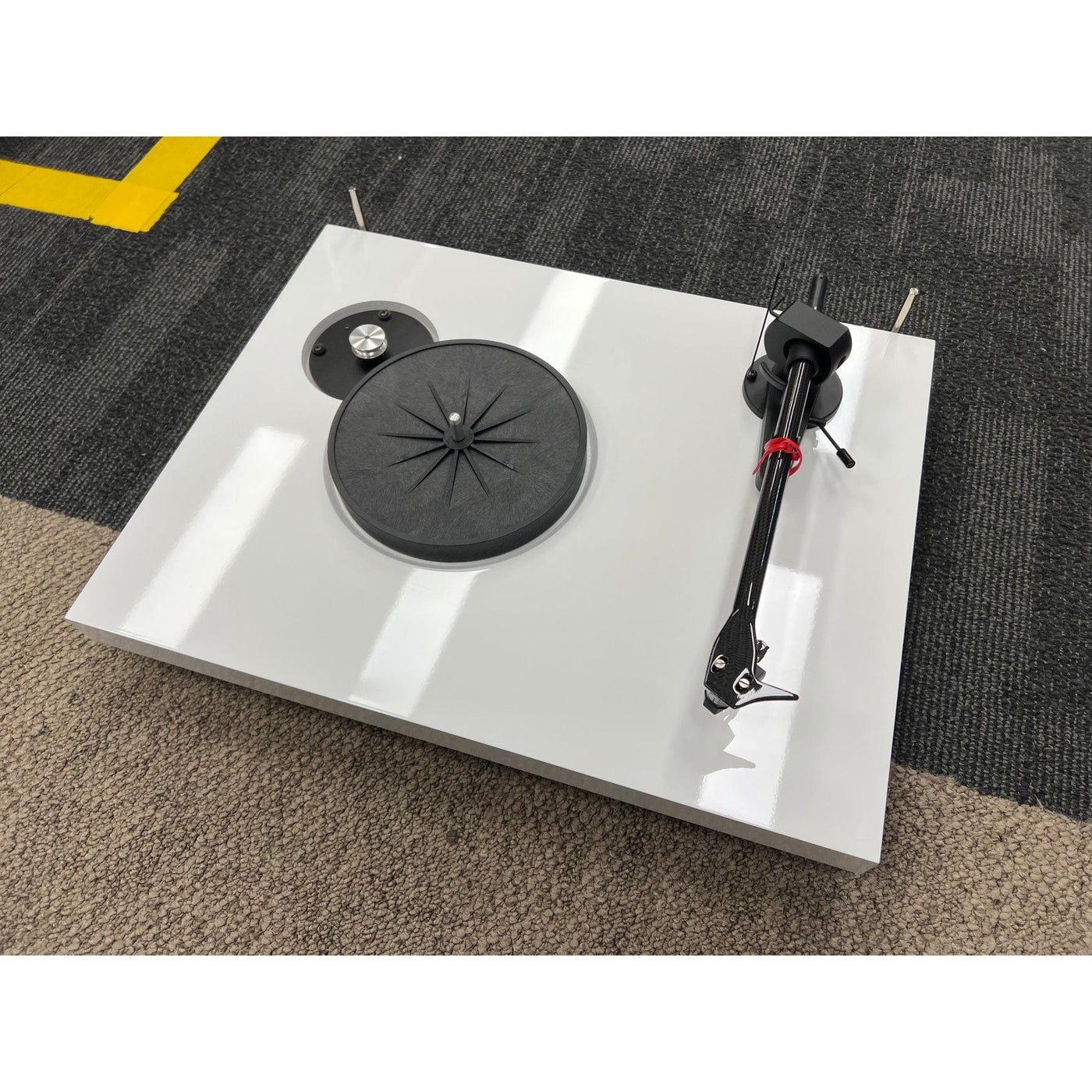 Pro-Ject Pro-Ject Debut EVO 2 Turntable with Pick It MM Cartridge - Open Box Turntables