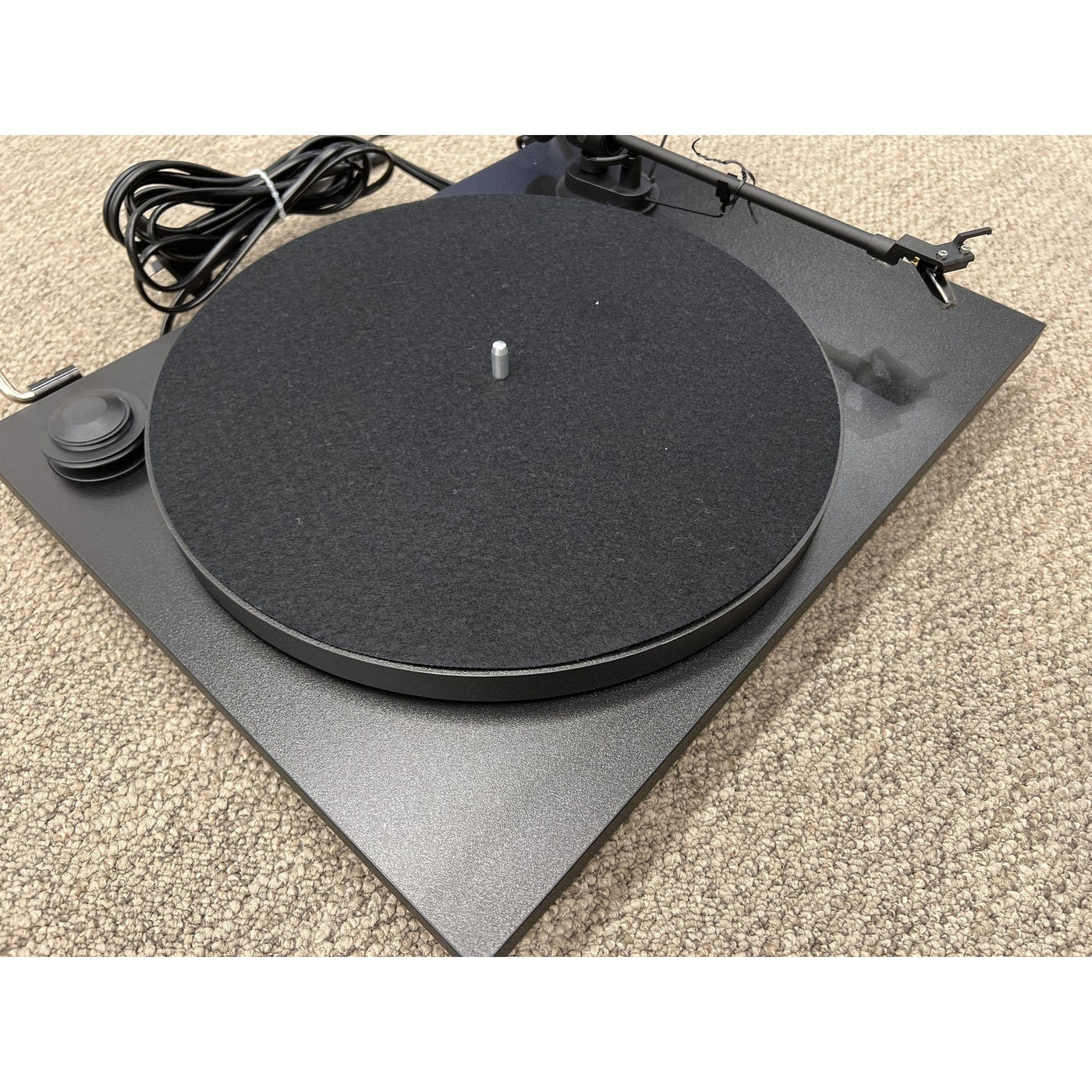 Pro-Ject Pro-Ject Primary E Turntable with OM Cartridge - Open Box Turntables