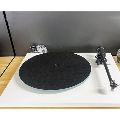 Rega Rega Planar 2 Turntable Carbon Cartridge - Gloss White - Open Box Turntables