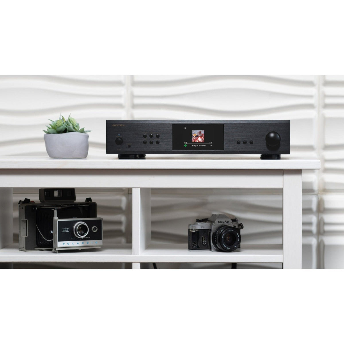 CHT Solutions Rotel S14 Integrated Streamer