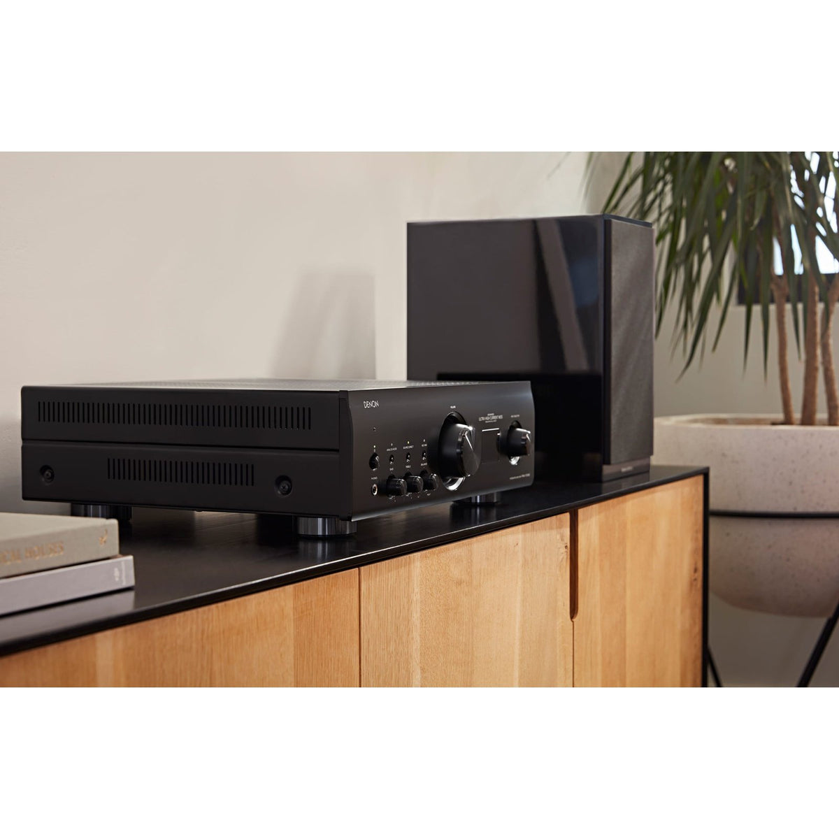 Denon Denon PMA-1700NE Integrated Amplifier - Pre-Order Integrated Amplifiers