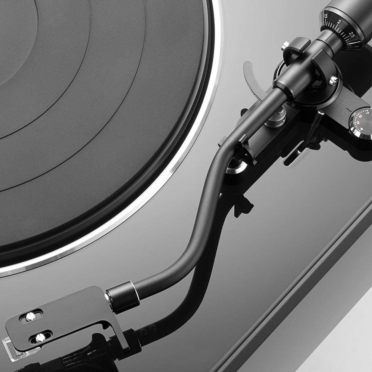 Denon Denon DP-400 Manual Turntable with Phono Preamp Turntables
