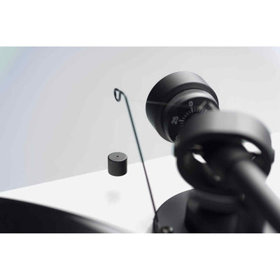 Pro-Ject Pro-Ject Essential III Turntable with Ortofon OM10 Cartridge Turntables