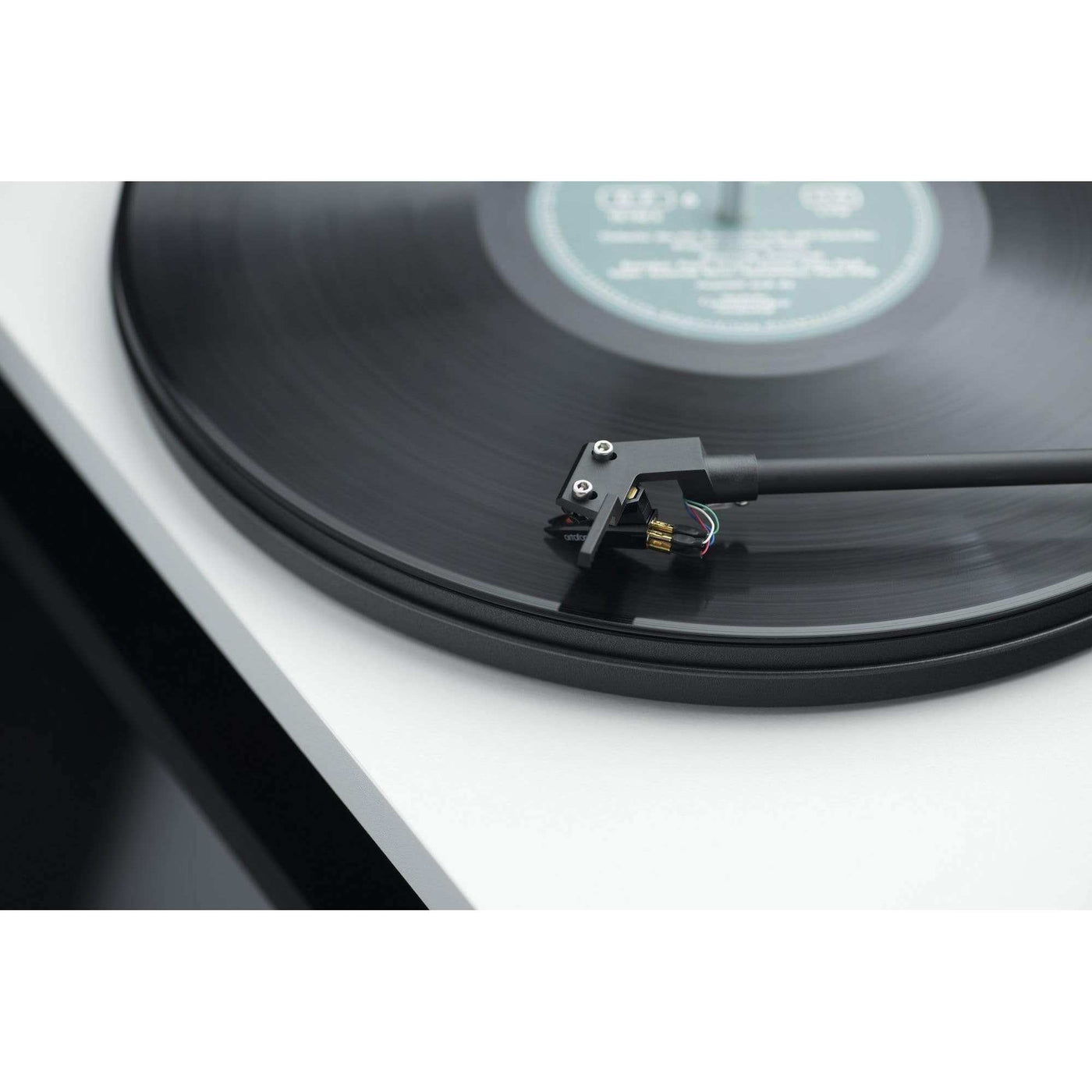 Pro-Ject Pro-Ject Primary E Turntable with OM Cartridge Turntables